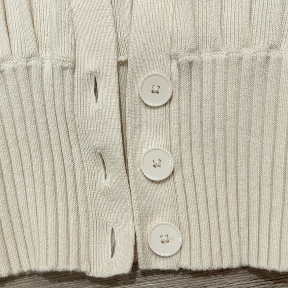 Aritzia Wilfred Thais Plunge Cream Cardigan - Picture 5 of 8